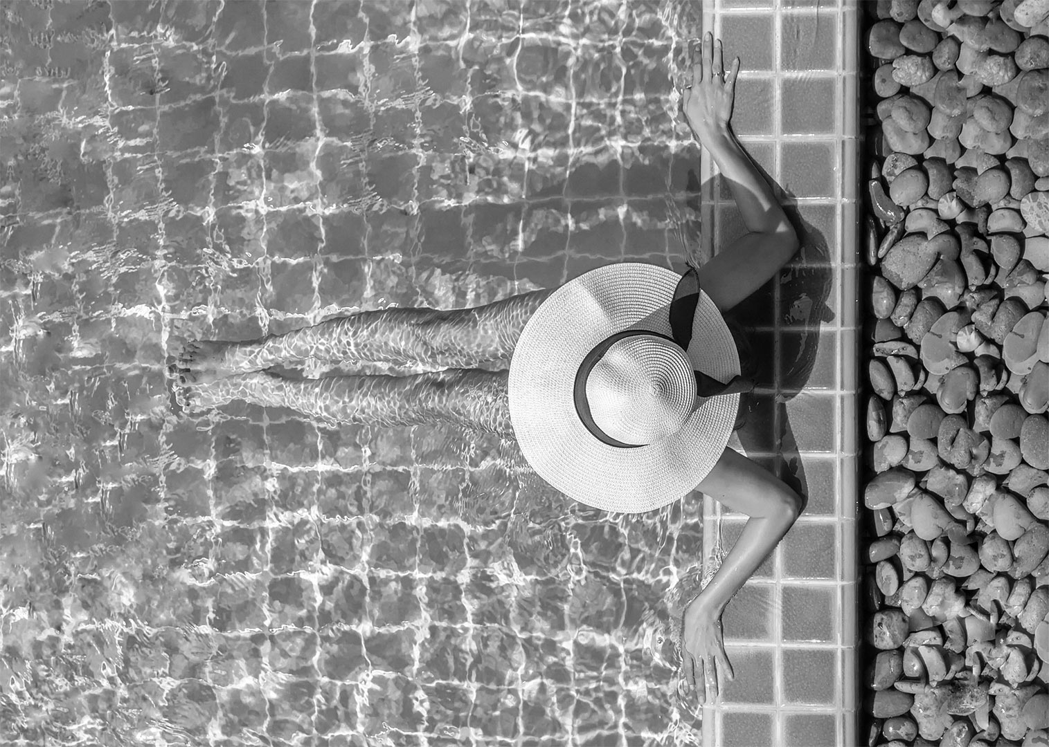 Samo picie wody to za mało, żeby ugasić pragnienie twojej skóry. W In&Out docieramy do źródła