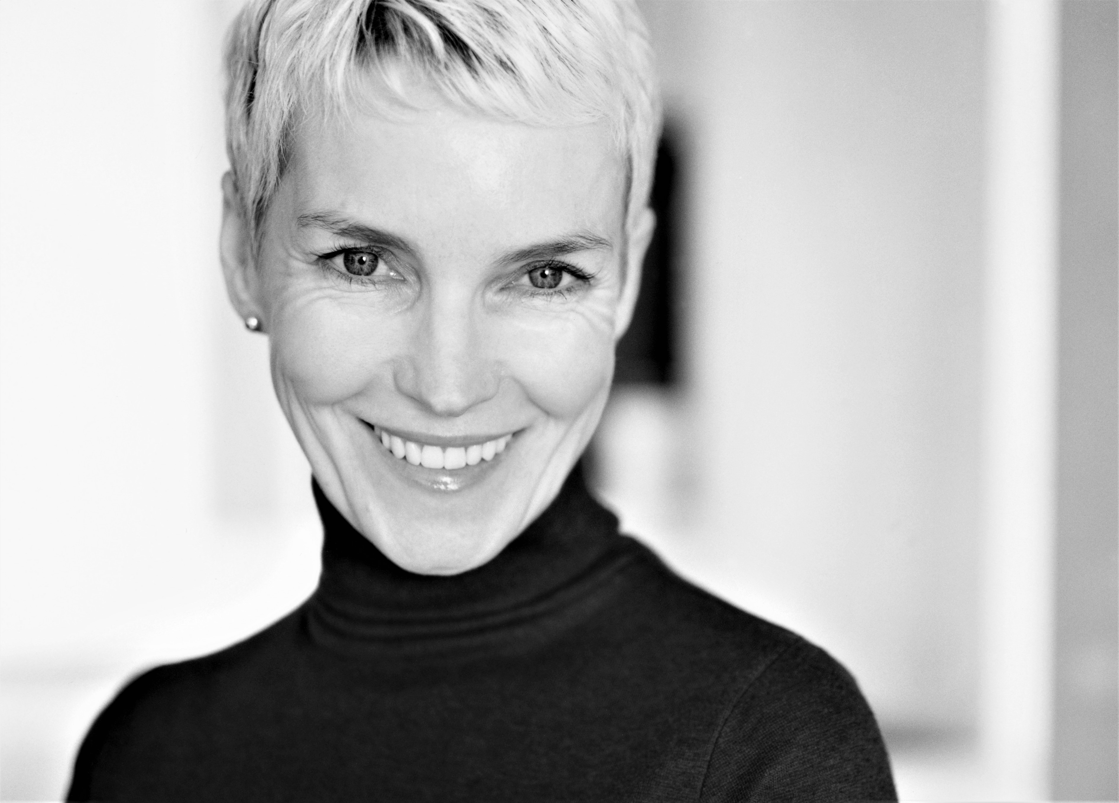 Retinol. Obalamy 7 mitów dotyczących jego używania